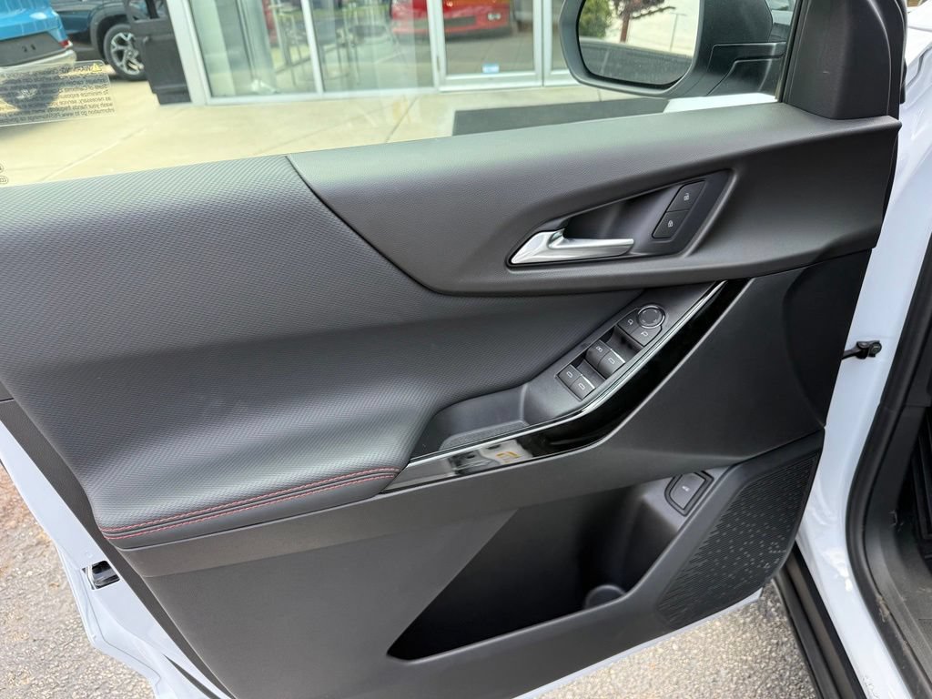 New 2027 Chevrolet Equinox RS FWD image 8
