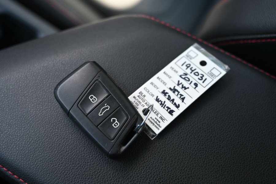 Used 2019 Volkswagen Jetta GLI Autobahn FWD image 32