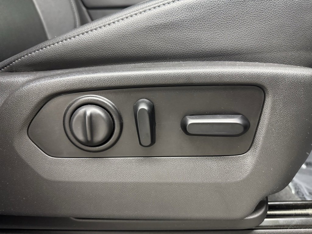 Used 2021 Chevrolet Silverado 1500 LTZ image 65