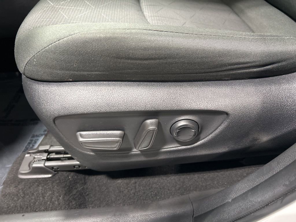 Used 2024 Toyota RAV4 XLE image 16