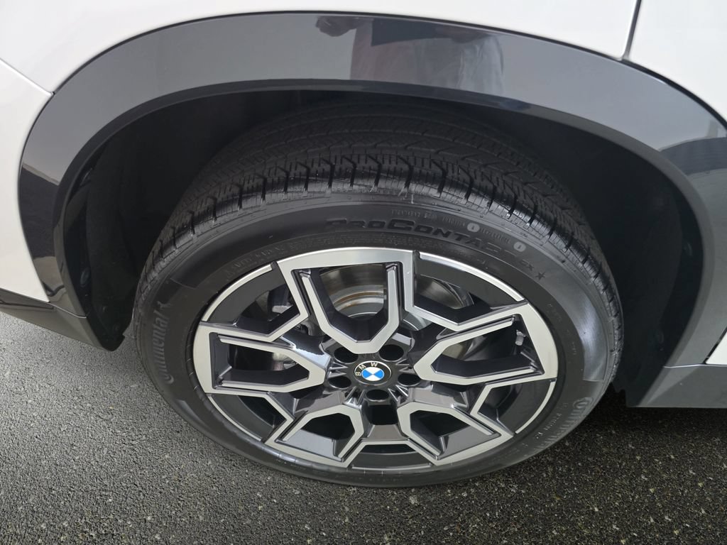 Used 2026 BMW X1 xDrive28i AWD/4WD image 33