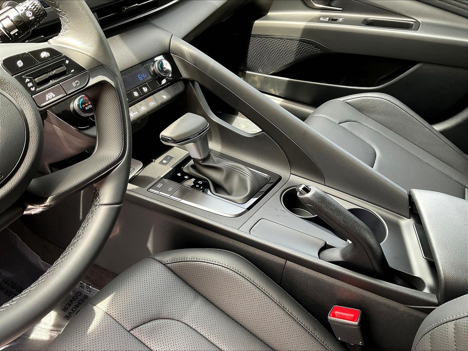New 2026 Hyundai Elantra SEL Sport FWD image 12
