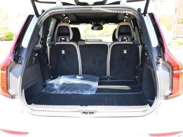 New 2026 Volvo XC90 B6 Ultra w/ Protection Package AWD/4WD image 27