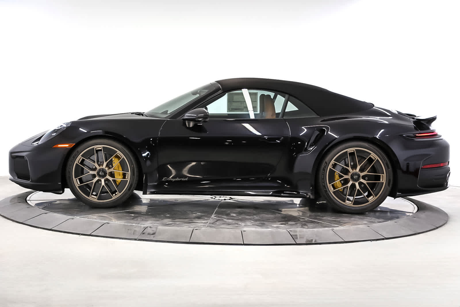 New 2026 Porsche 911 Turbo S AWD/4WD image 2