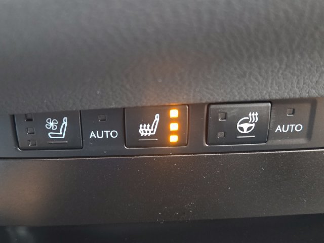 Used 2025 Lexus ES 350 w/ Accessory Package (Z1) FWD image 16