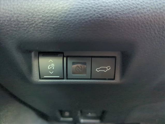 New 2026 Toyota RAV4 XSE AWD/4WD image 15