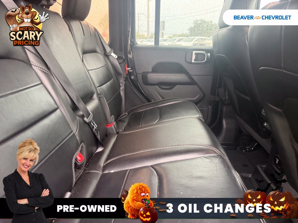 Used 2022 Jeep Wrangler Unlimited Sahara w/ Safety Group AWD/4WD image 10