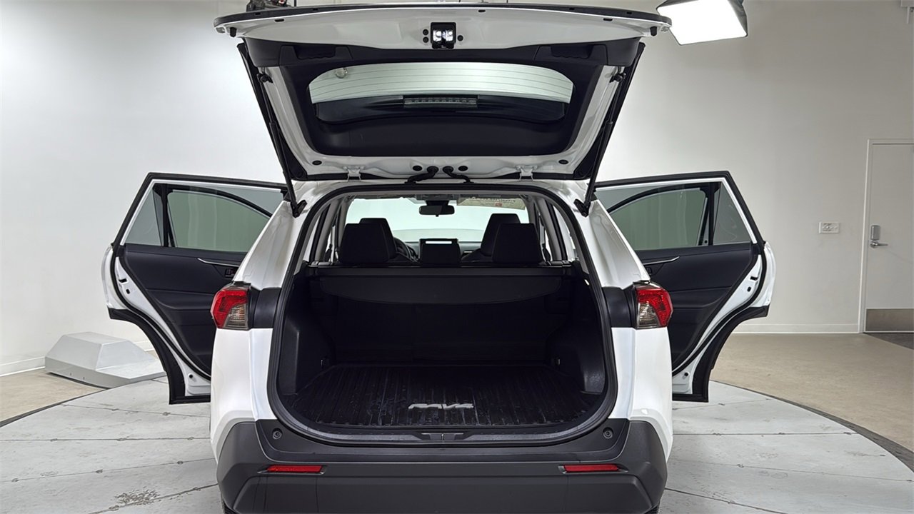 Certified 2025 Toyota RAV4 LE image 16