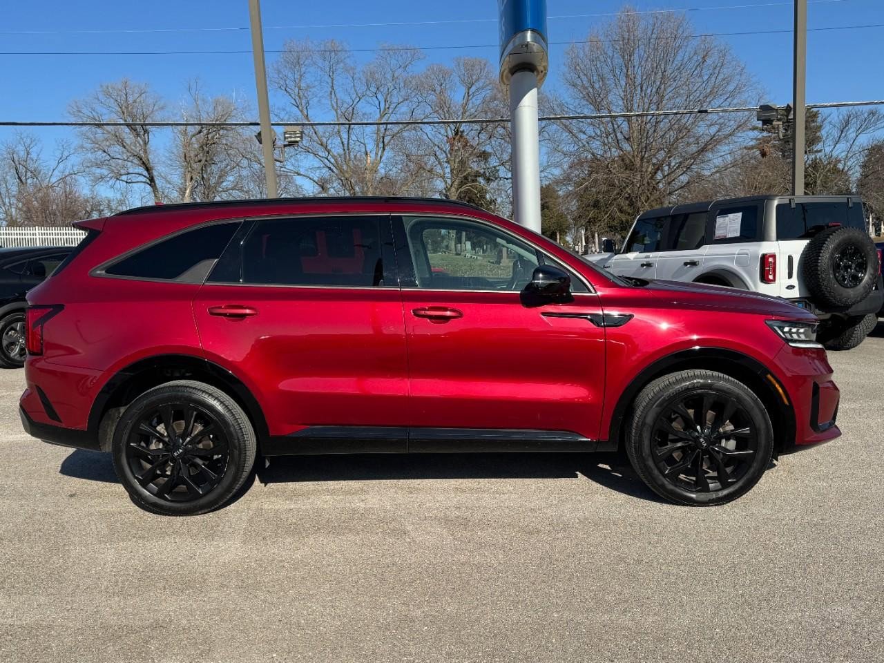 Used 2021 Kia Sorento SX image 2