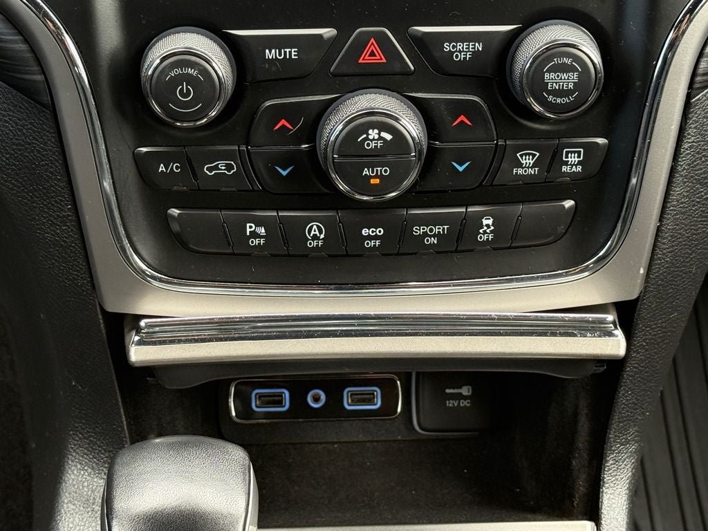 Used 2021 Jeep Grand Cherokee Laredo w/ Security & Convenience Group AWD/4WD image 26