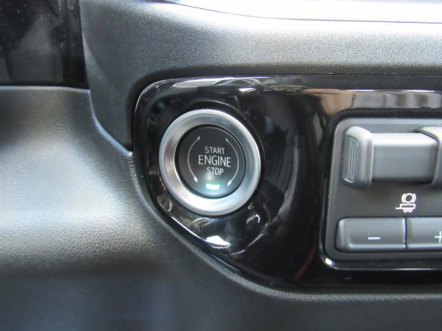 Used 2025 GMC Sierra 1500 SLT image 43