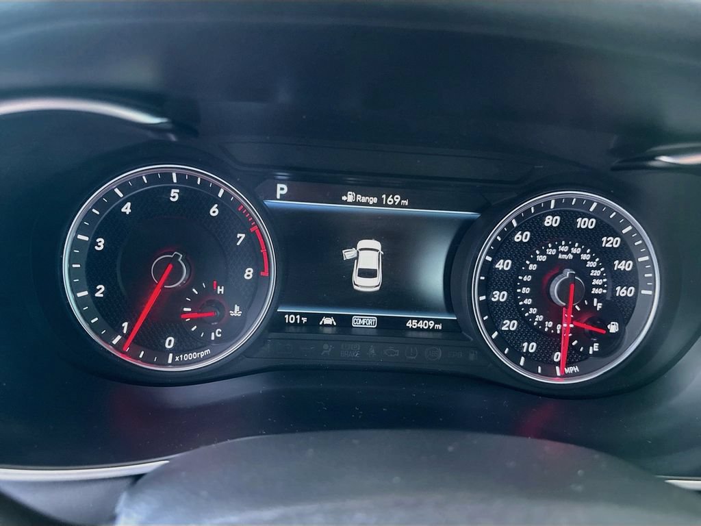Used 2019 Genesis G70 2.0T Advanced w/ Prestige Package AWD/4WD image 34