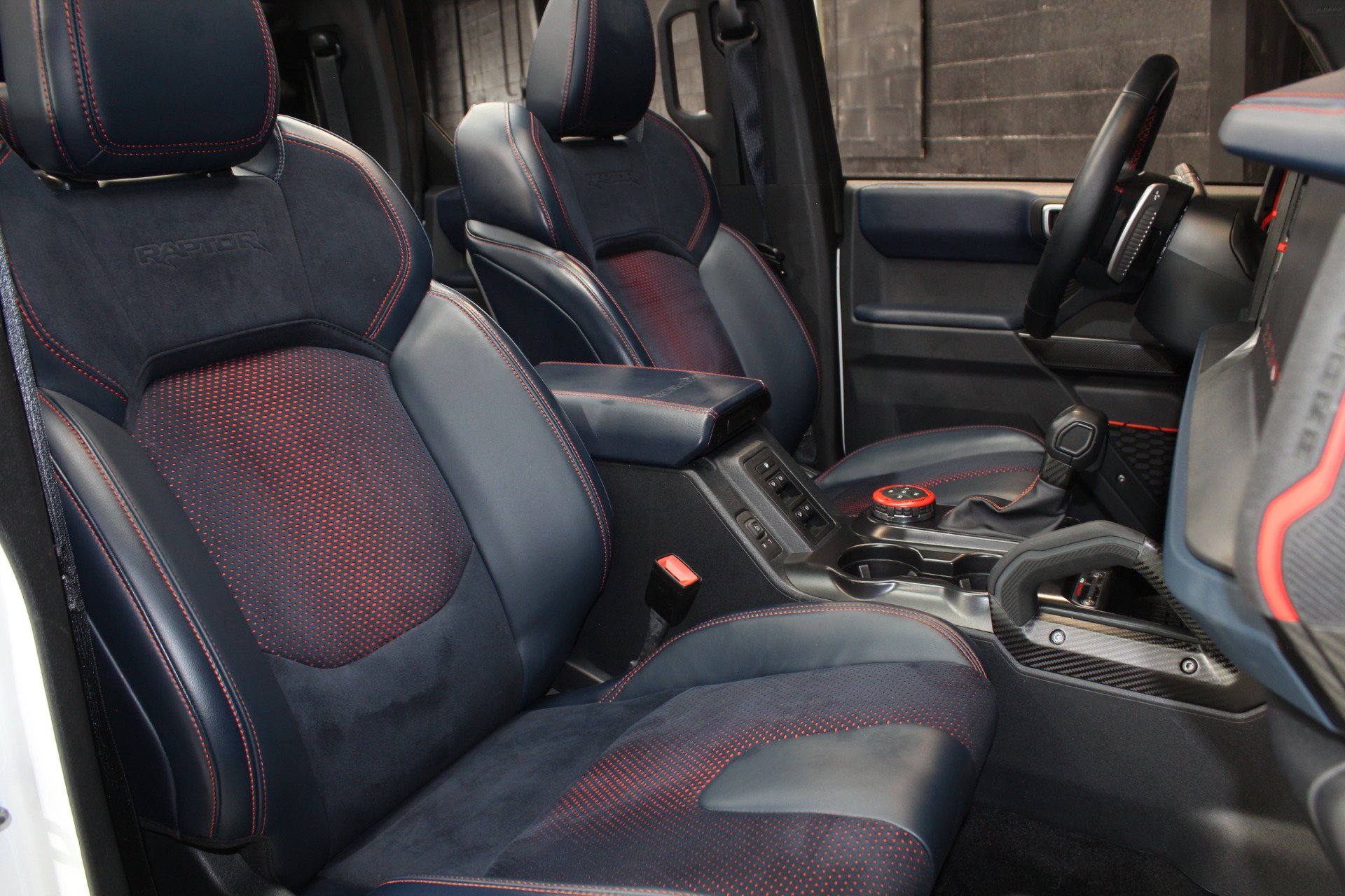 Used 2024 Ford Bronco Raptor w/ Interior Carbon Fiber Pack 6 AWD/4WD image 54