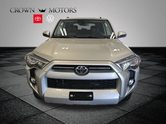 Used 2020 Toyota 4Runner SR5 Premium w/ Moonroof Package AWD/4WD image 2