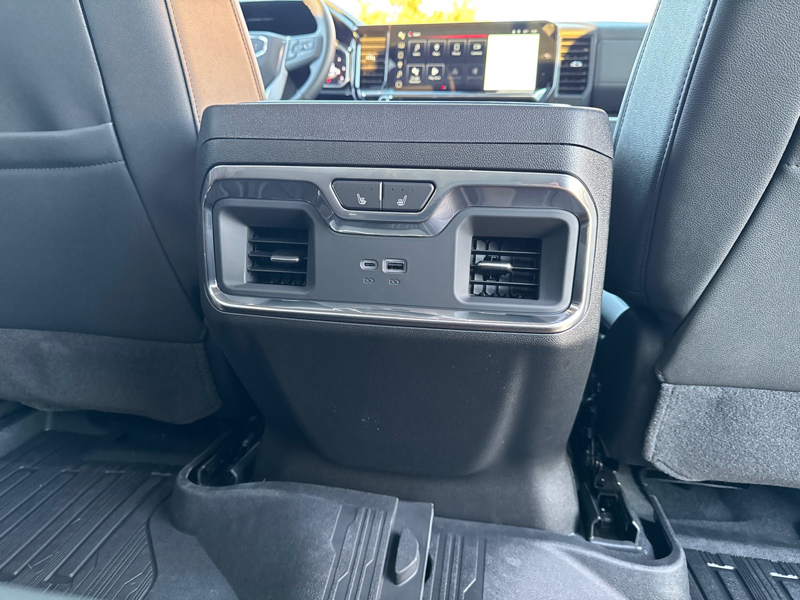 Used 2026 GMC Sierra 1500 SLT w/ SLT Premium Plus Package AWD/4WD image 19
