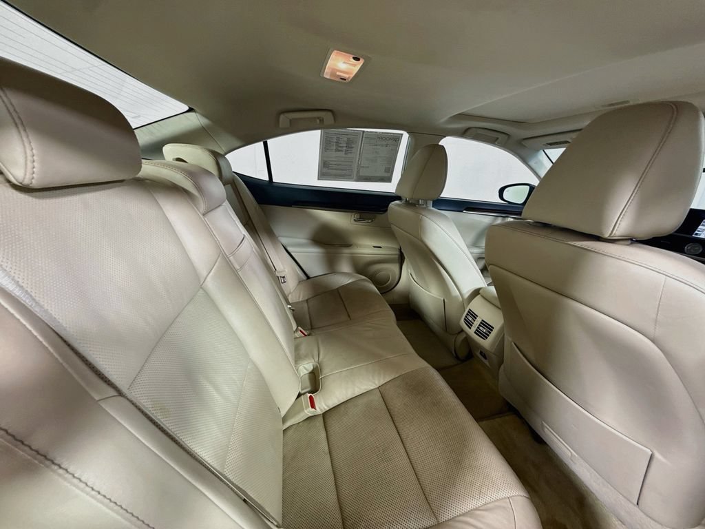Used 2014 Lexus ES 350 w/ Luxury Package FWD image 28