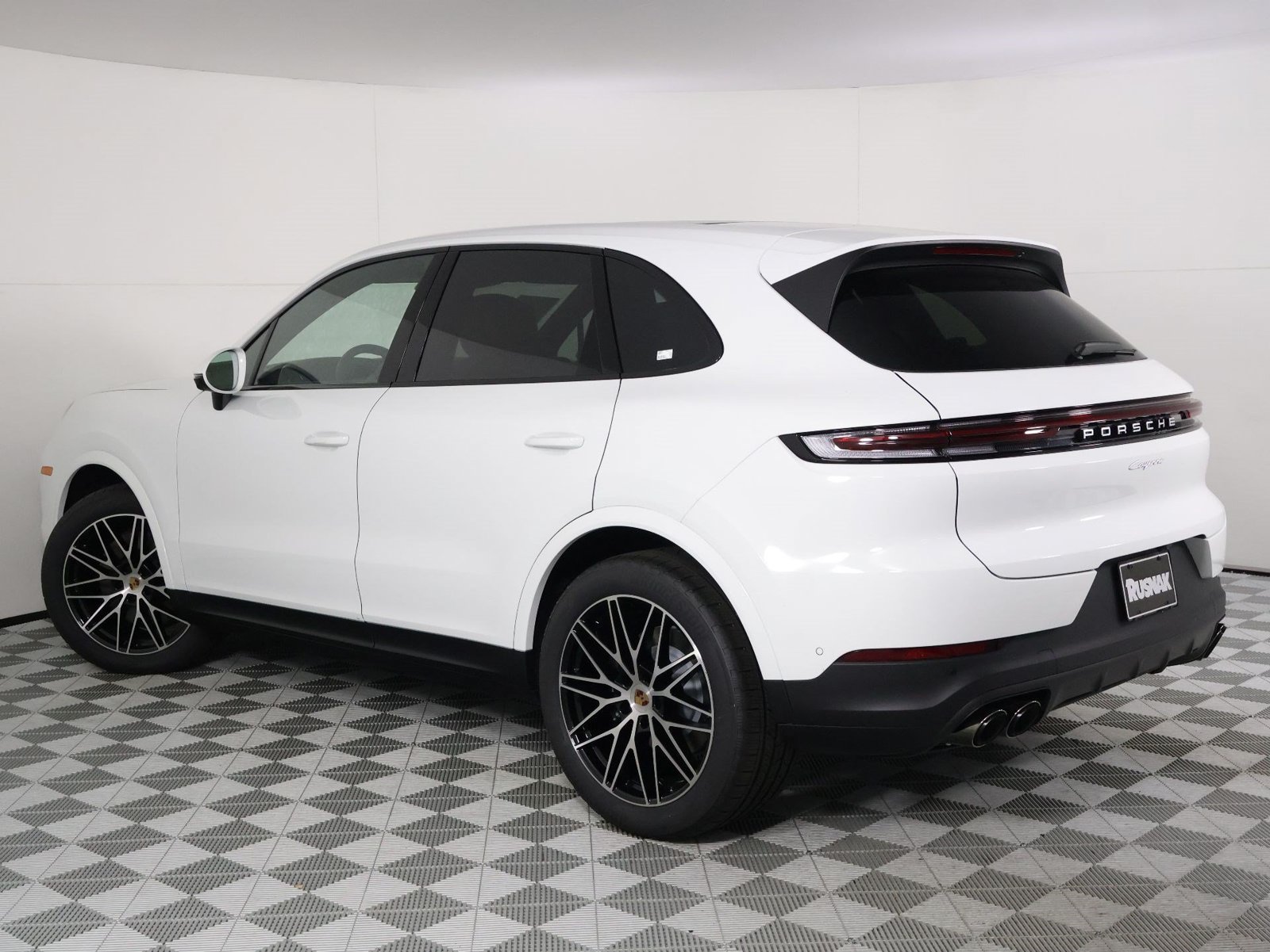New 2026 Porsche Cayenne AWD/4WD image 3