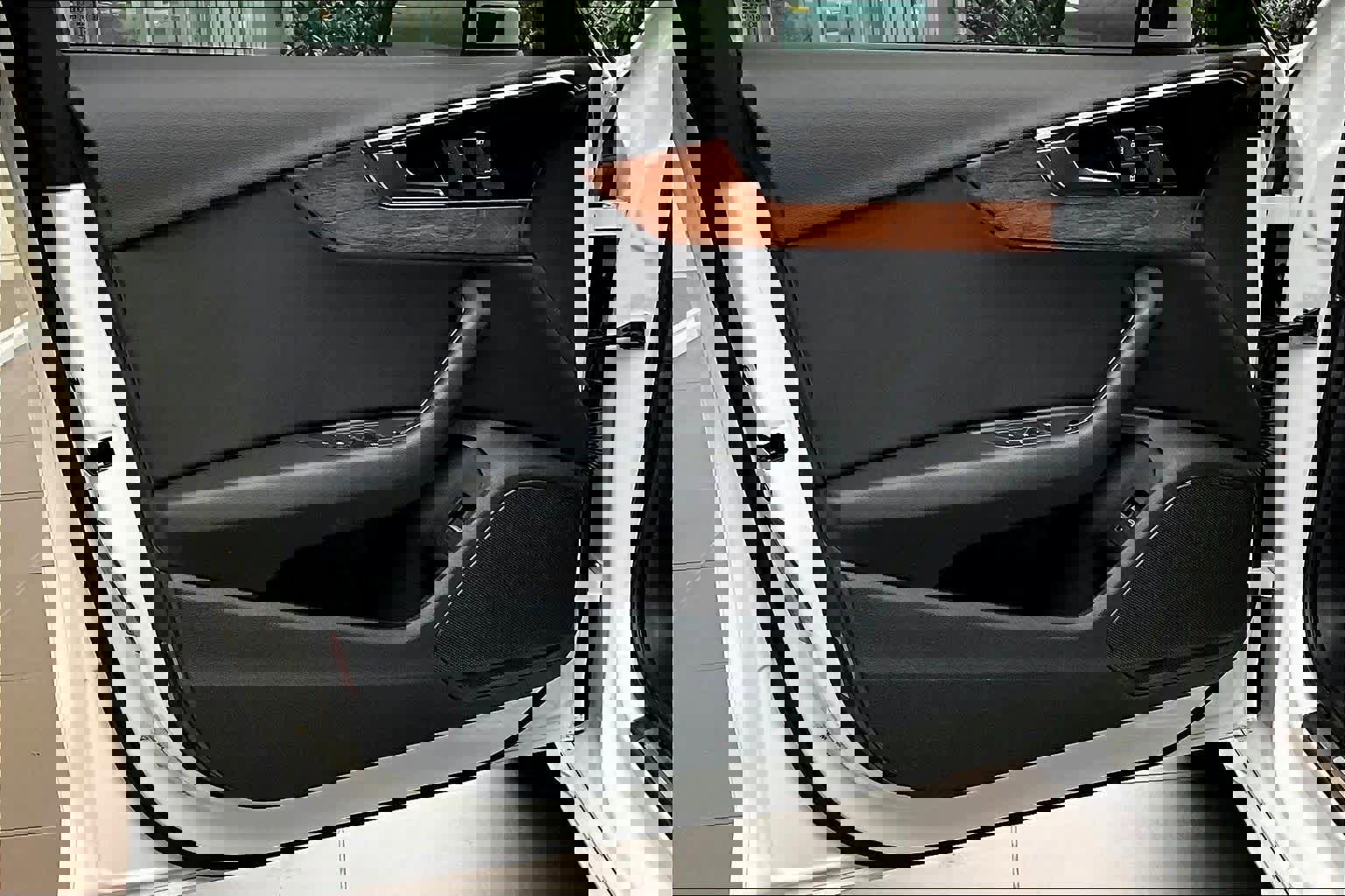 Used 2023 Audi A4 2.0T Premium w/ Convenience Package image 22