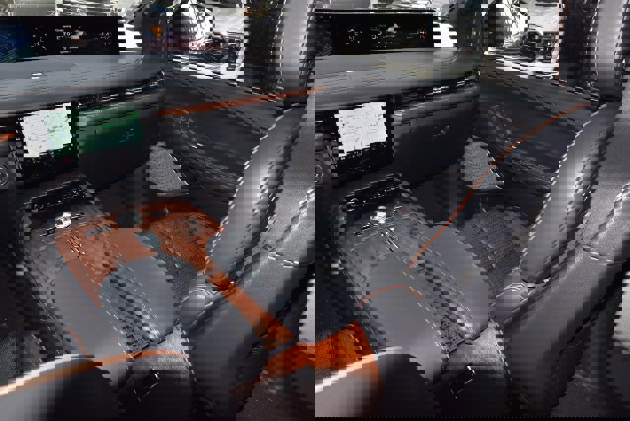 New 2025 Lincoln Navigator L Black Label image 18