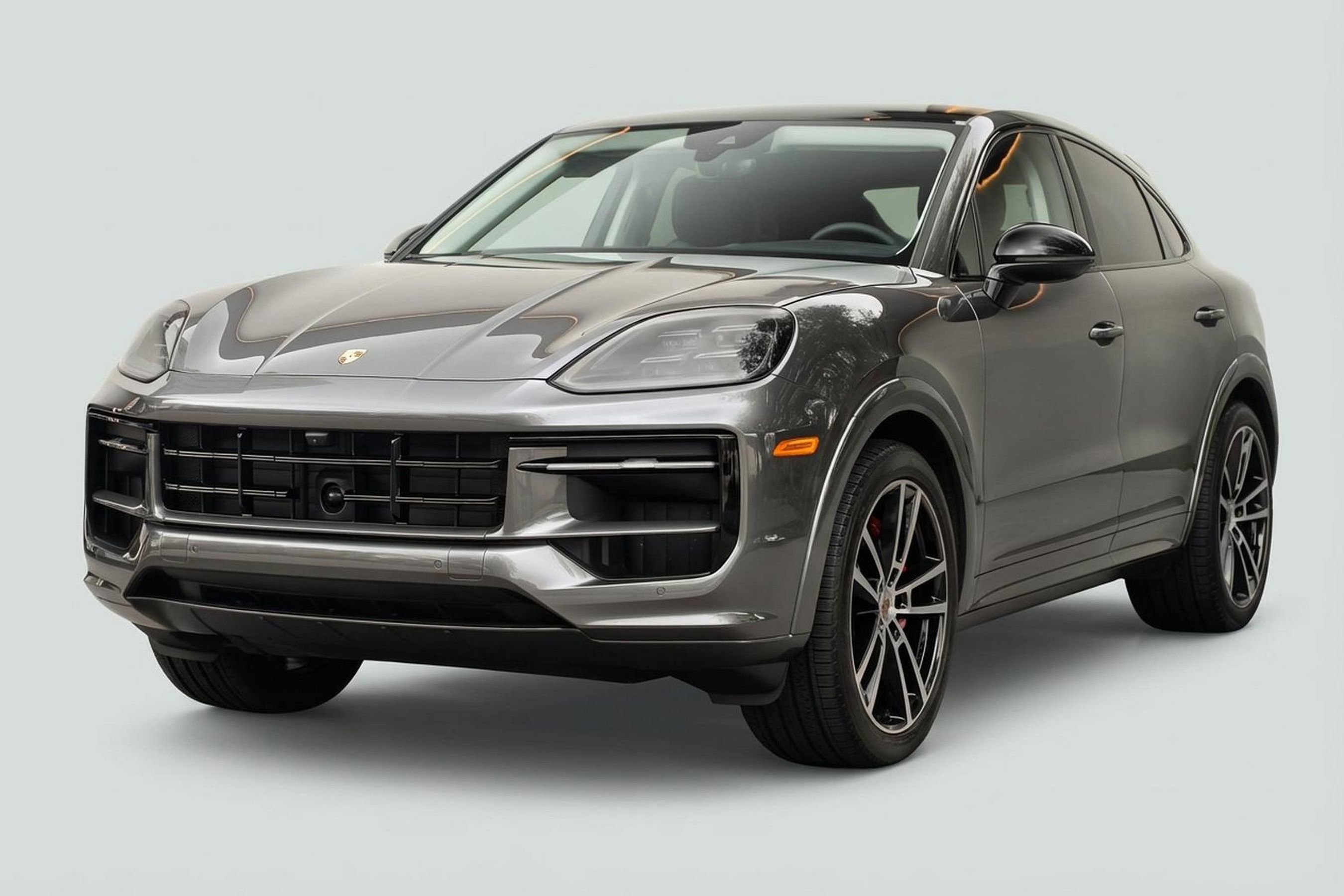 Used 2025 Porsche Cayenne S image 13