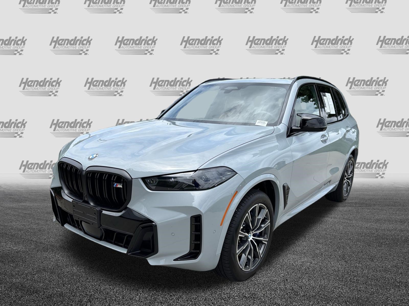 Certified 2025 BMW X5 M60i AWD/4WD image 5