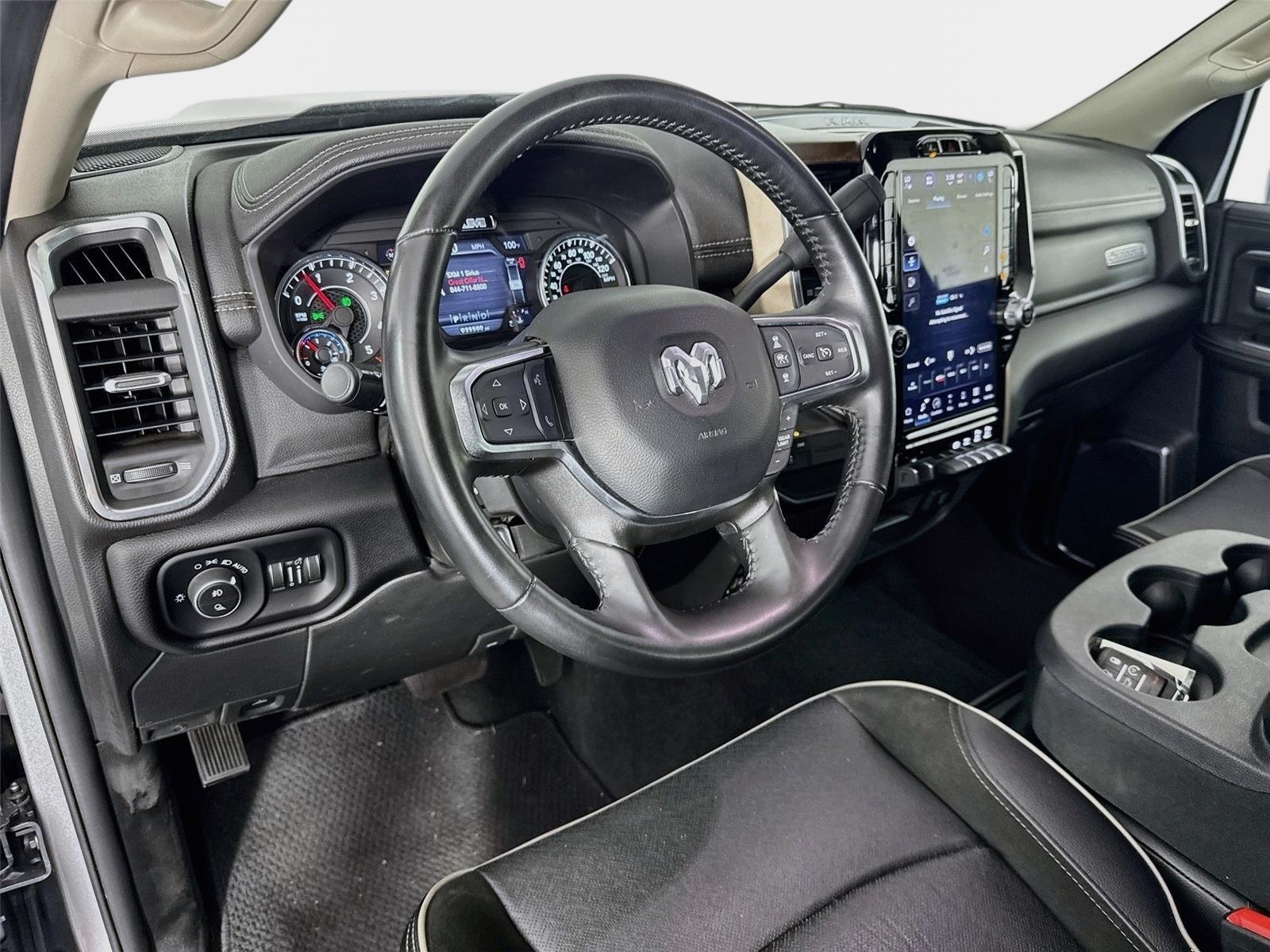Used 2024 RAM 2500 Laramie w/ Safety Group AWD/4WD image 9