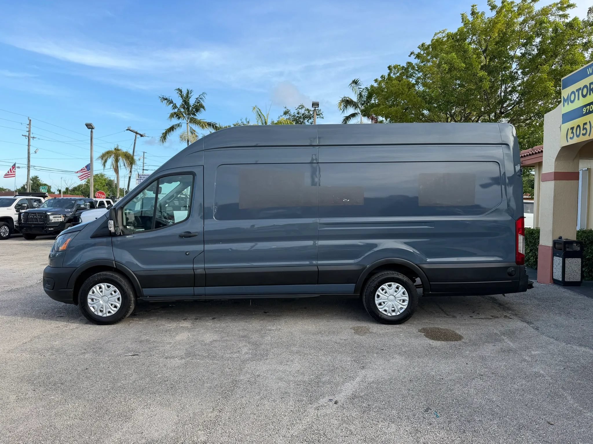 Used 2020 Ford Transit 250 148 High Roof Extended RWD image 2