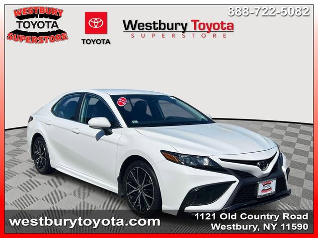 Certified 2023 Toyota Camry SE AWD/4WD image 1