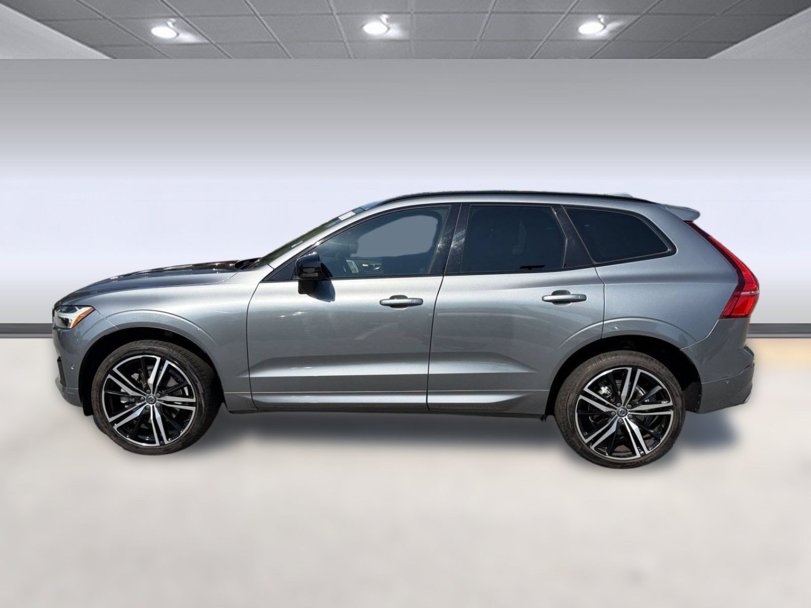 Used 2021 Volvo XC60 T6 R-Design w/ Advanced Package AWD/4WD image 2