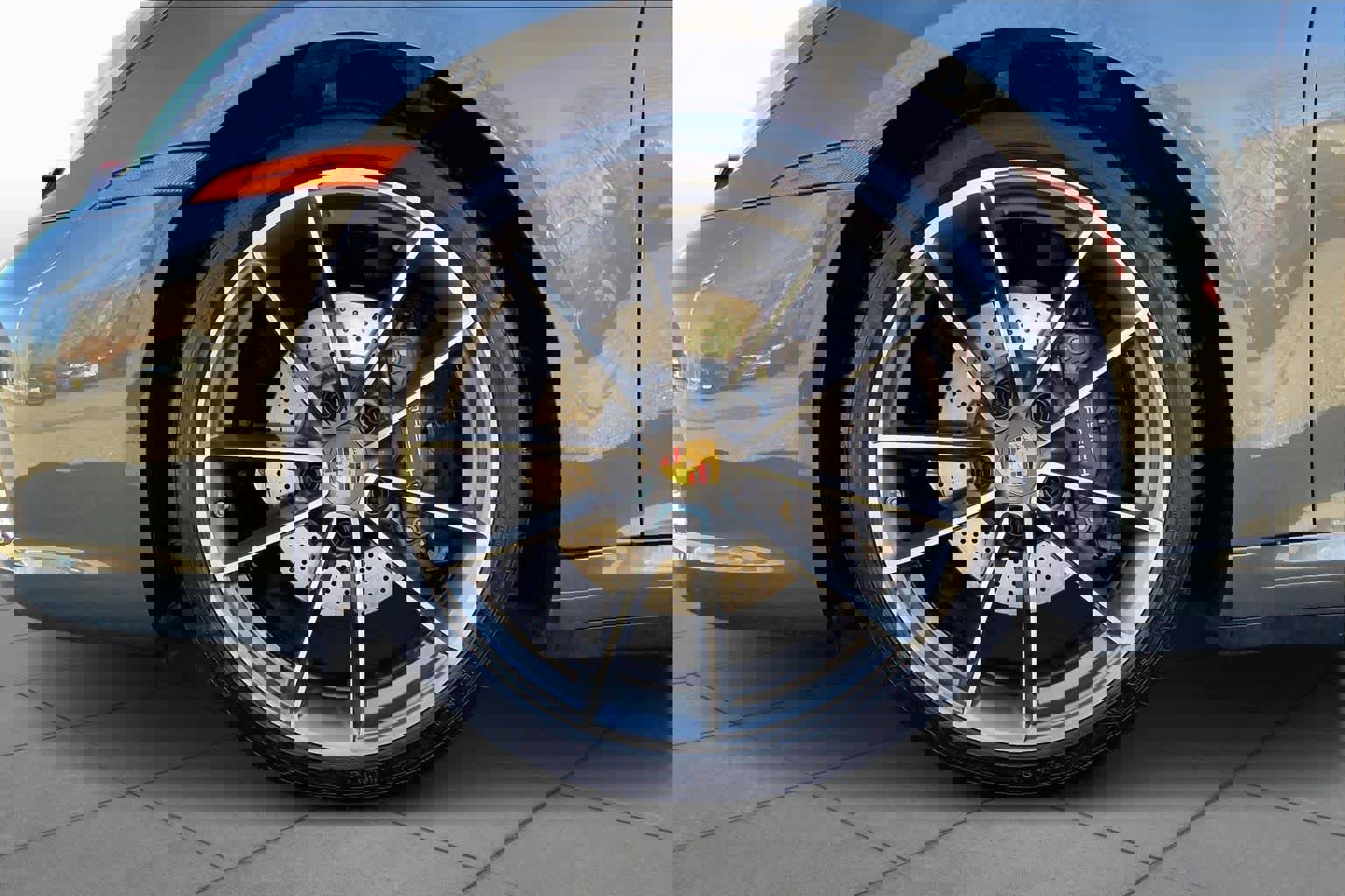 Used 2024 Porsche 911 Carrera image 9