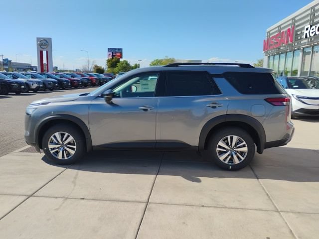 New 2026 Nissan Pathfinder SL w/ Cargo Package AWD/4WD image 8