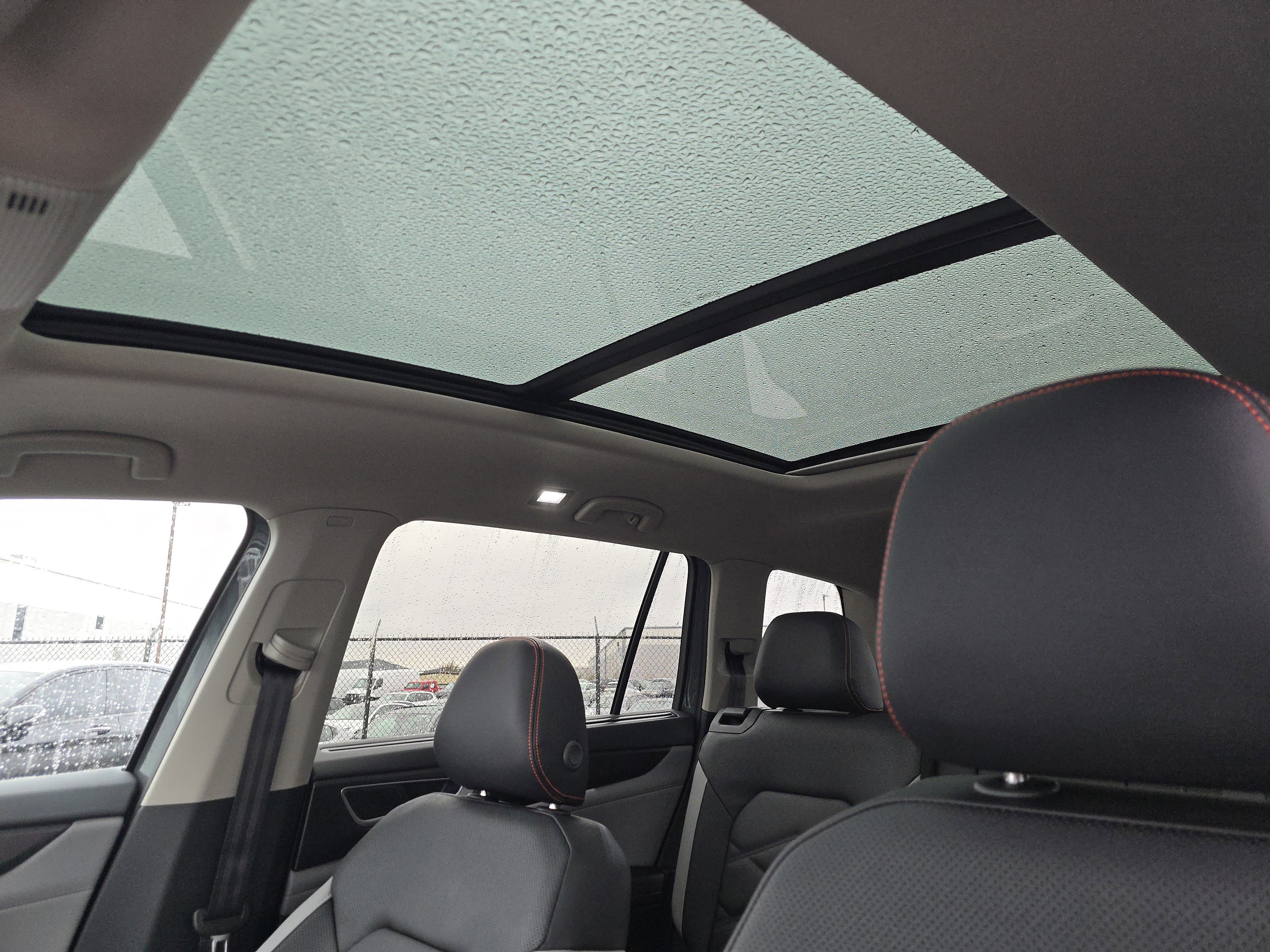 New 2026 Volkswagen Atlas Peak Edition image 9