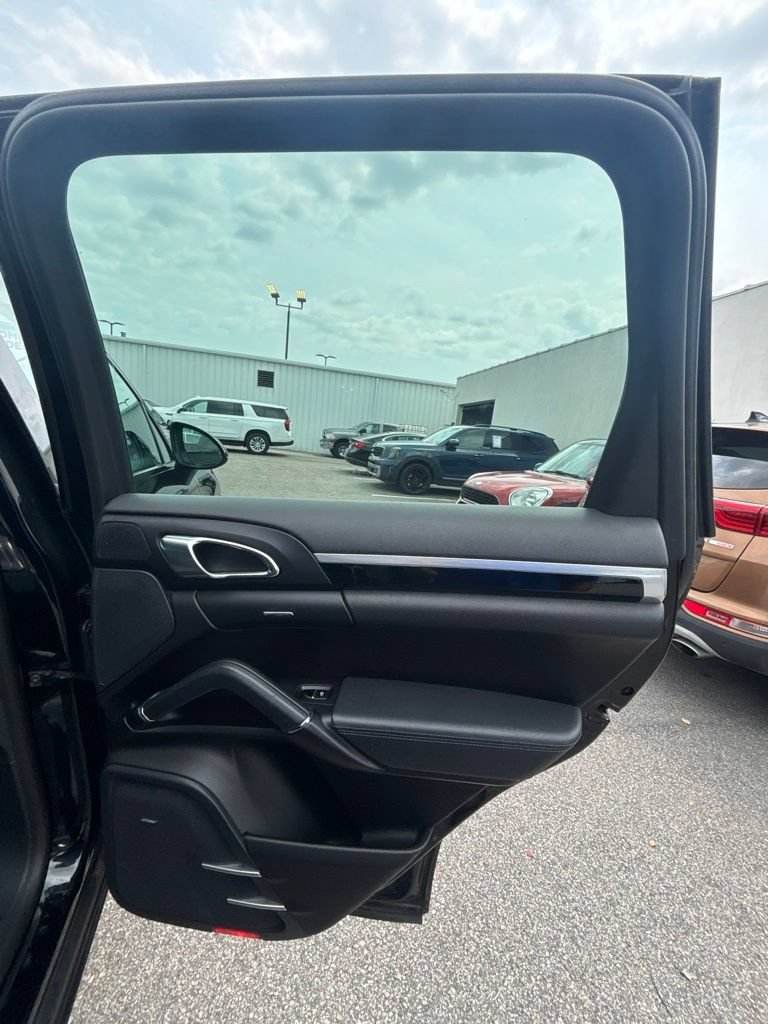 Used 2018 Porsche Cayenne Platinum Edition AWD/4WD image 20