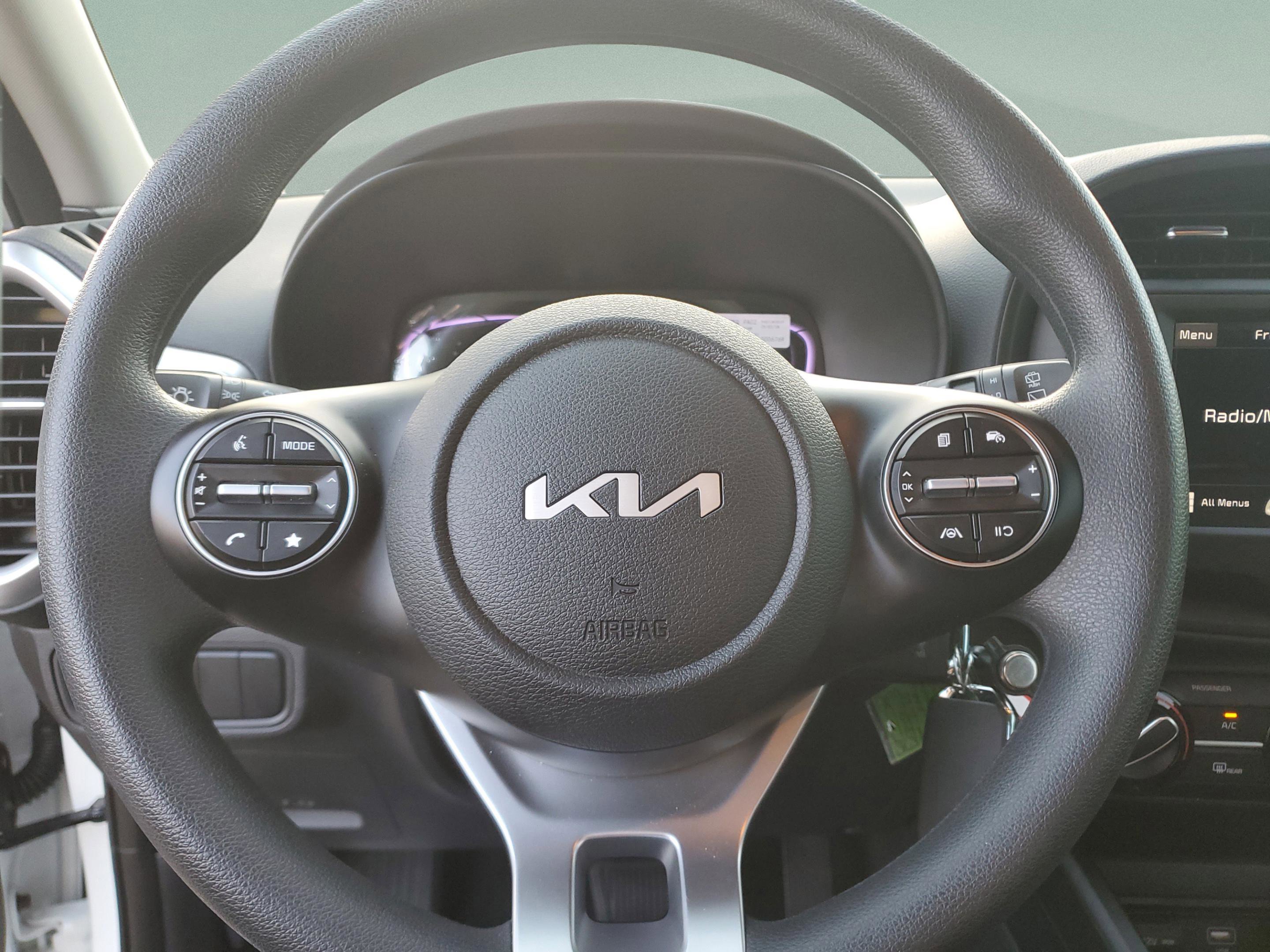 Used 2025 Kia Soul LX w/ LX Technology Package image 19