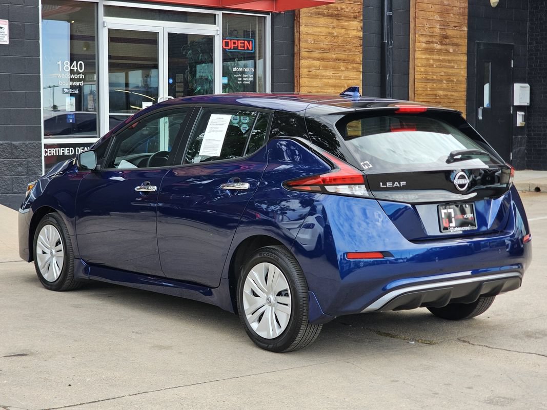 Used 2025 Nissan Leaf S FWD image 3