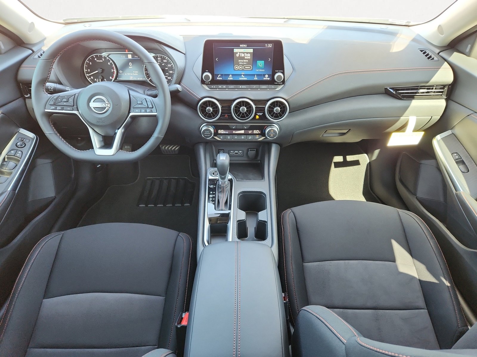 New 2025 Nissan Sentra SR image 3