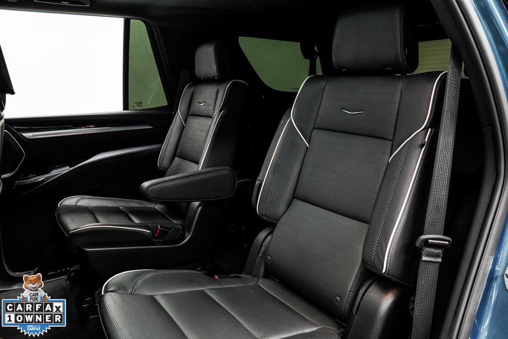 Used 2026 Cadillac Escalade Sport w/ Touring Package AWD/4WD image 17