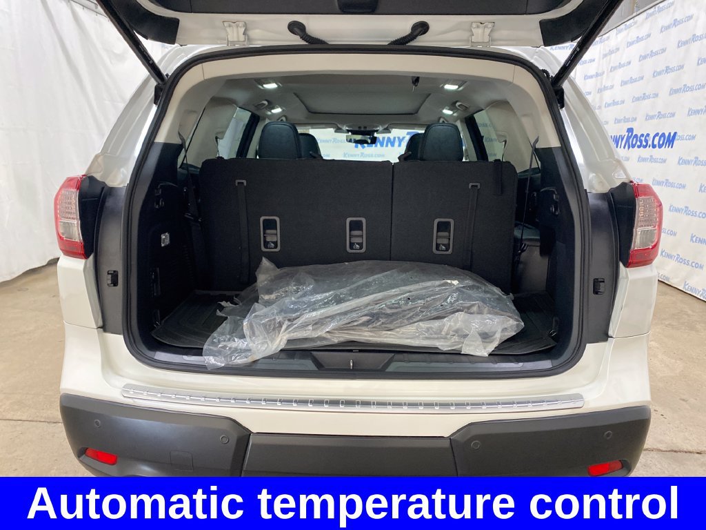 Certified 2023 Subaru Ascent Touring AWD/4WD image 18