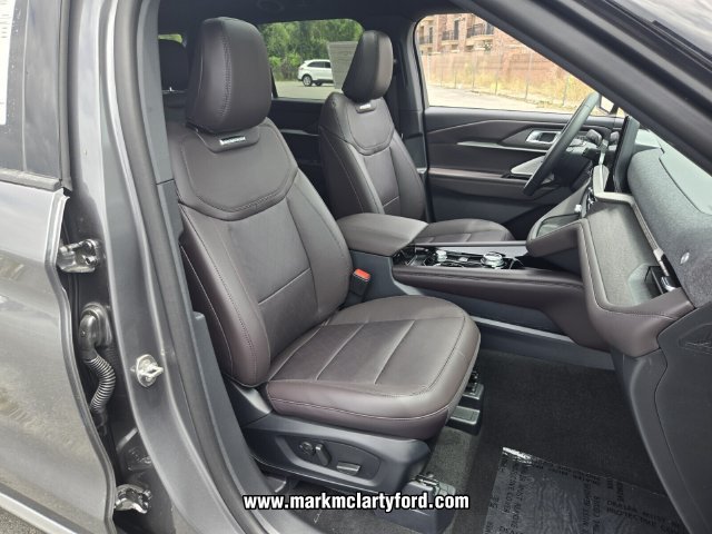 New 2026 Ford Explorer Platinum RWD image 13