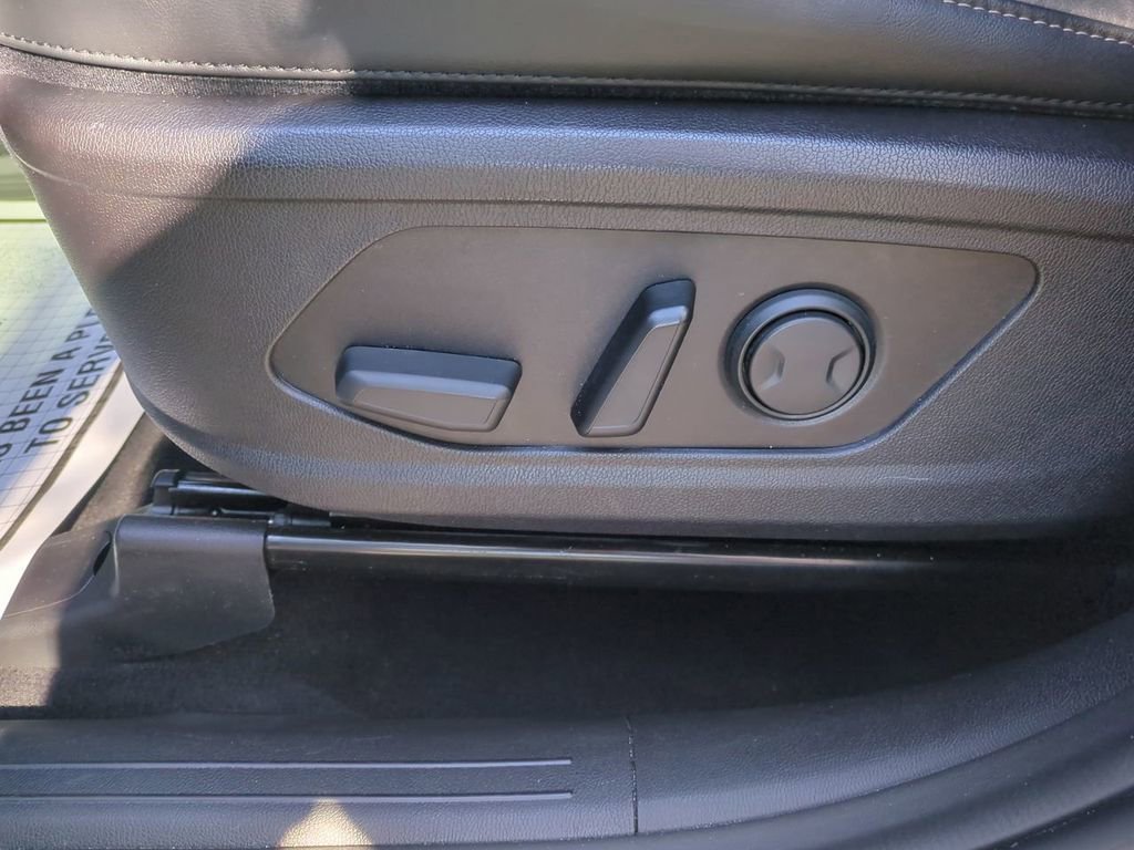 Used 2021 Kia Sorento S image 19