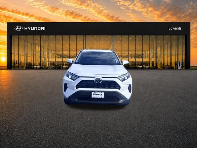 Used 2022 Toyota RAV4 XLE w/ XLE Grade Weather Package AWD/4WD image 2