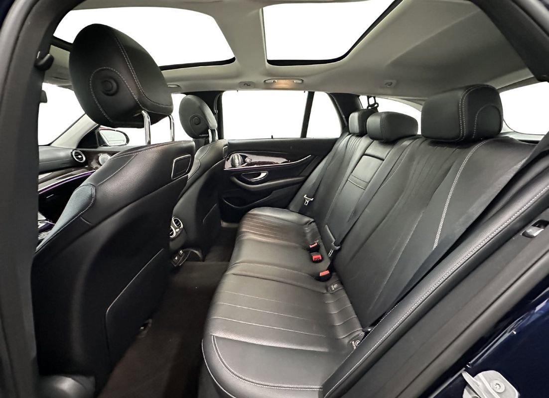 Used 2018 Mercedes-Benz E 400 4MATIC Wagon image 10