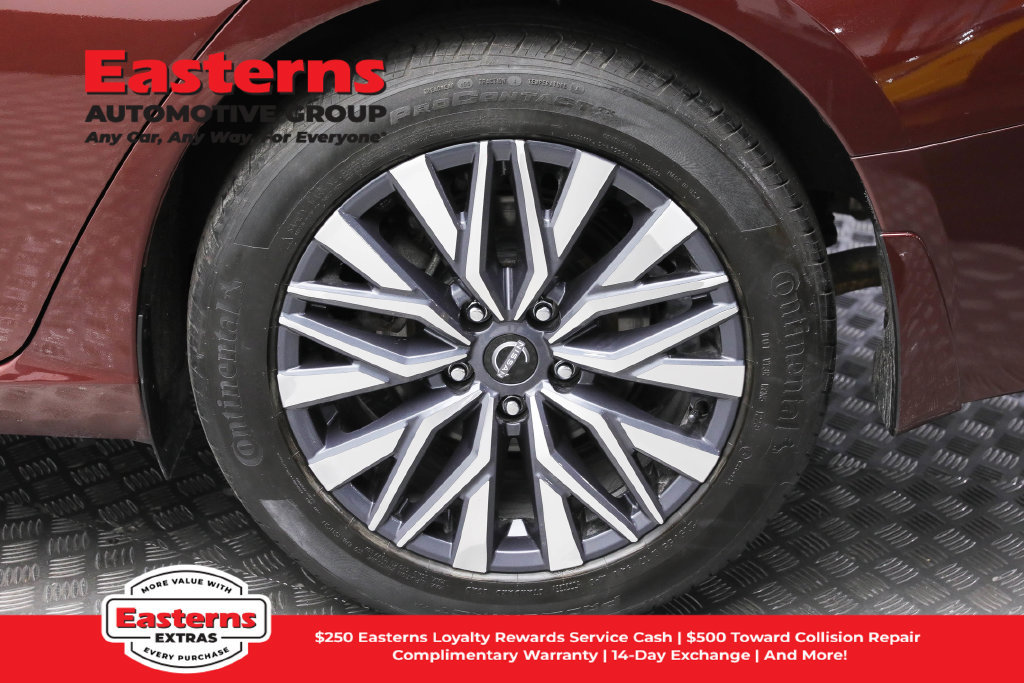 Used 2023 Nissan Altima 2.5 SV FWD image 9