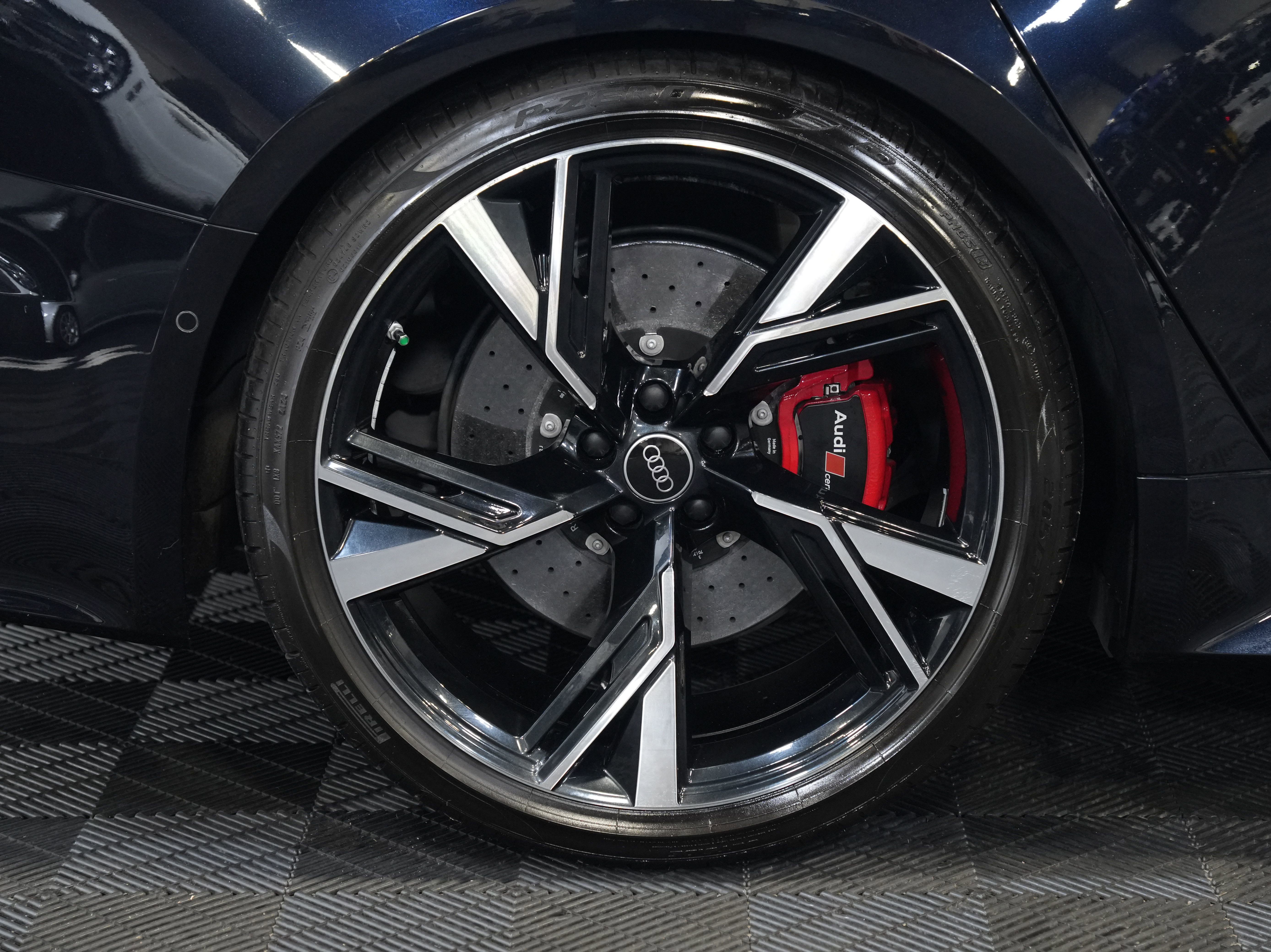 Used 2022 Audi RS 6 image 54