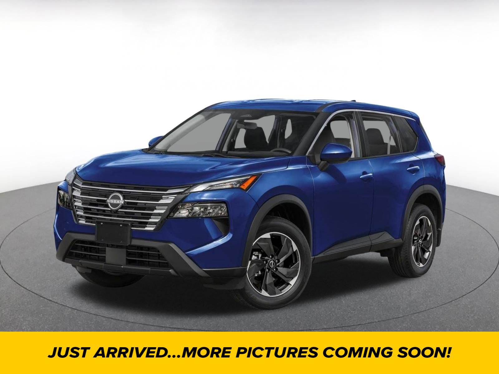 Used 2025 Nissan Rogue SV FWD image 1