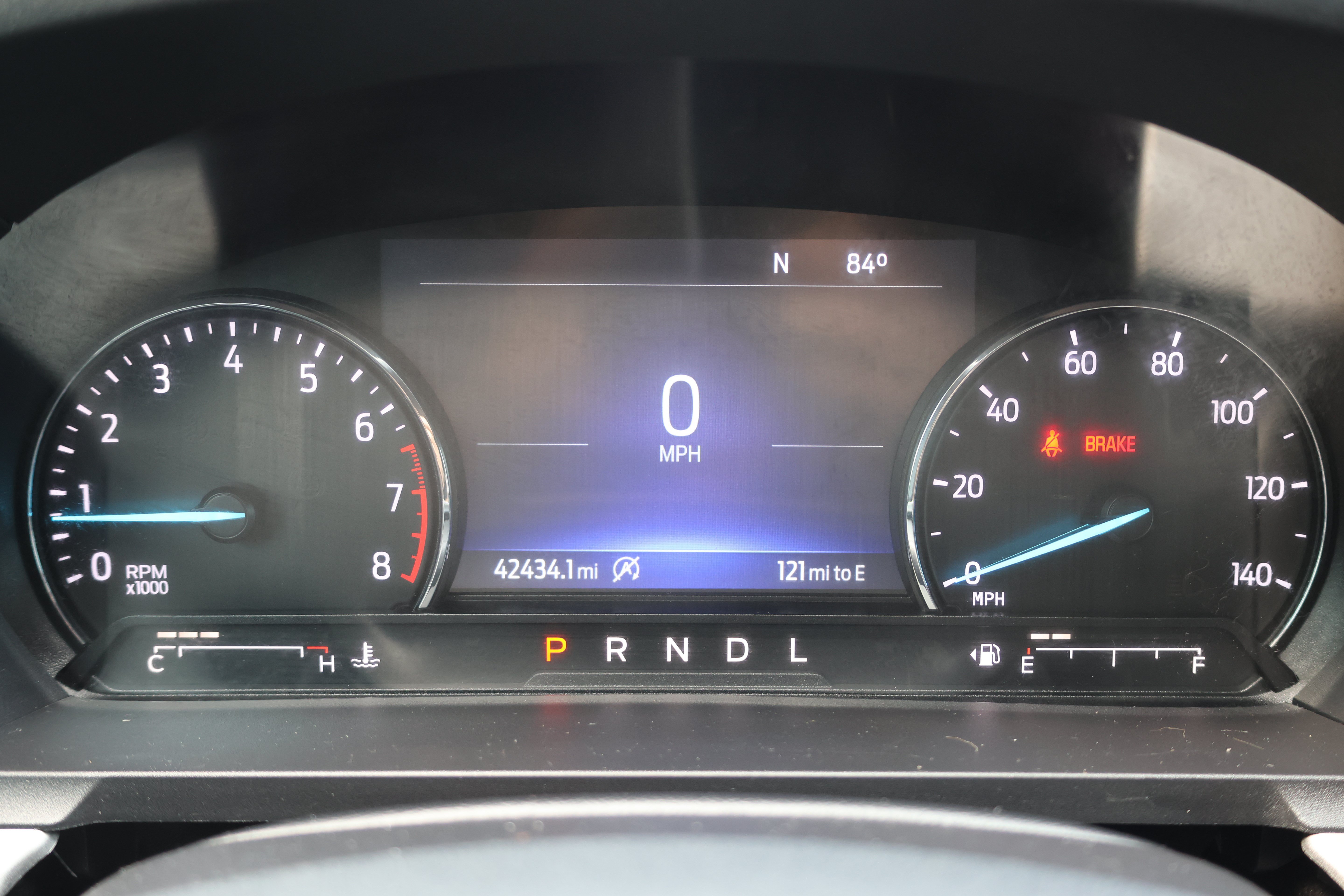 Used 2023 Ford Explorer XLT AWD/4WD image 33