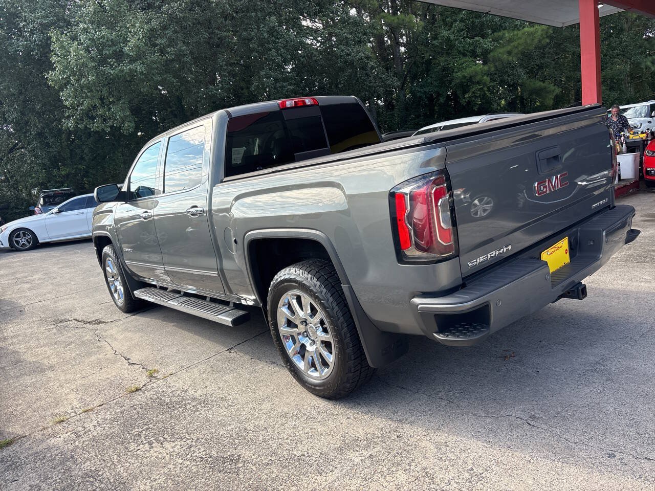 Used 2017 GMC Sierra 1500 Denali AWD/4WD image 8