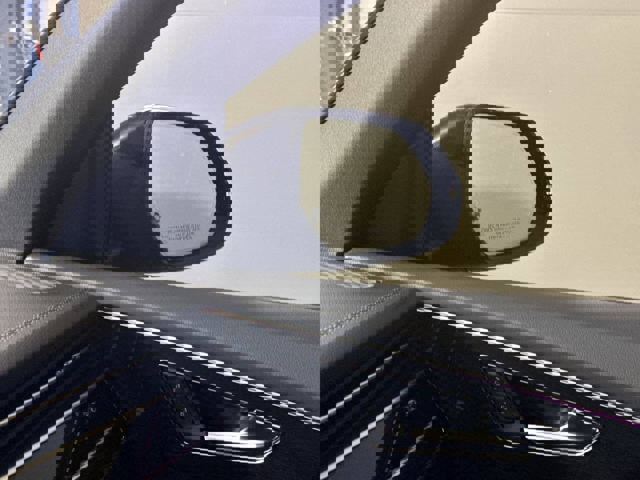 Used 2025 Audi Q8 Premium Plus w/ Premium Plus Package image 12