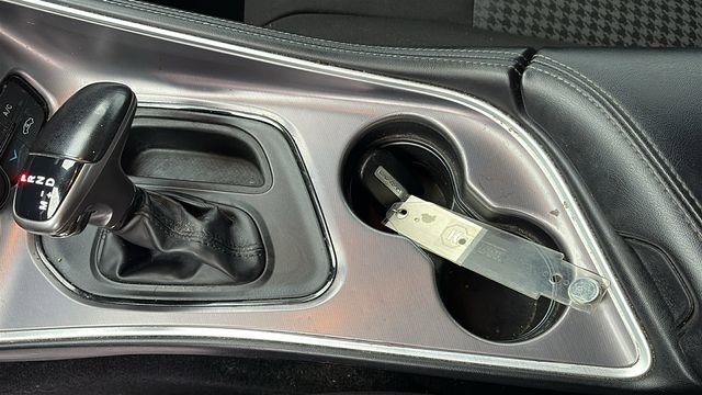 Used 2021 Dodge Challenger R/T Scat Pack w/ Scat Pack Stripe image 15