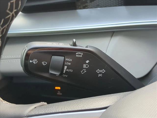 New 2026 Volkswagen Tiguan SE image 14